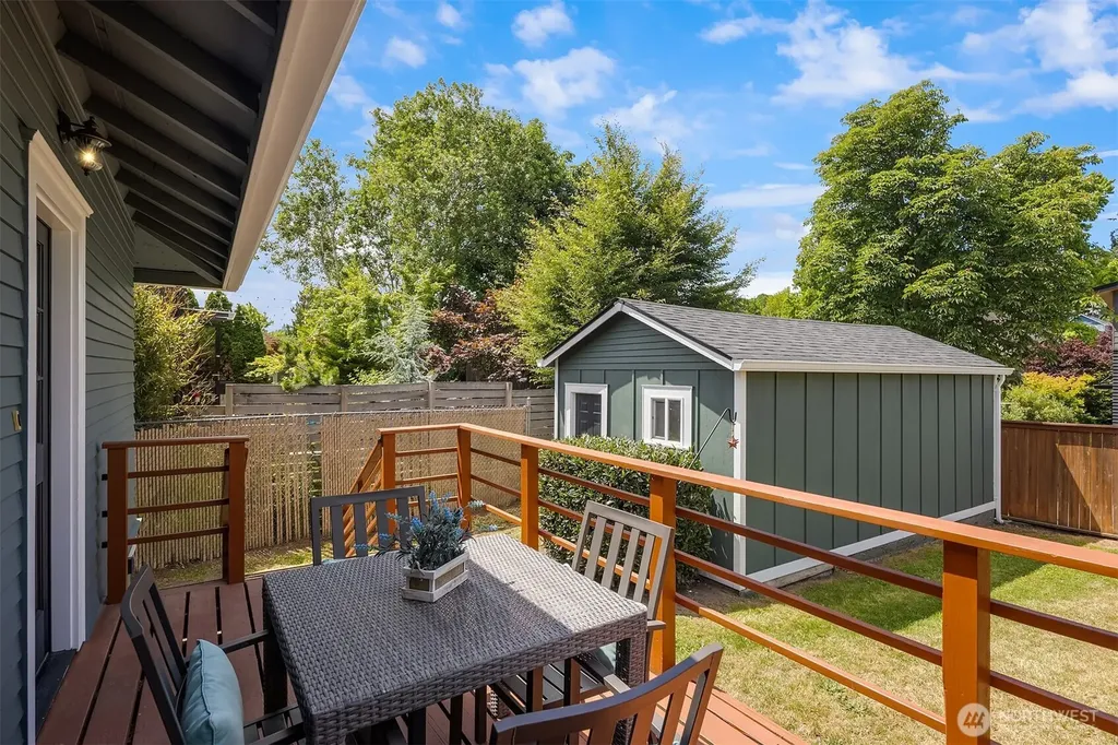 223 29th Avenue E Seattle WA 98112