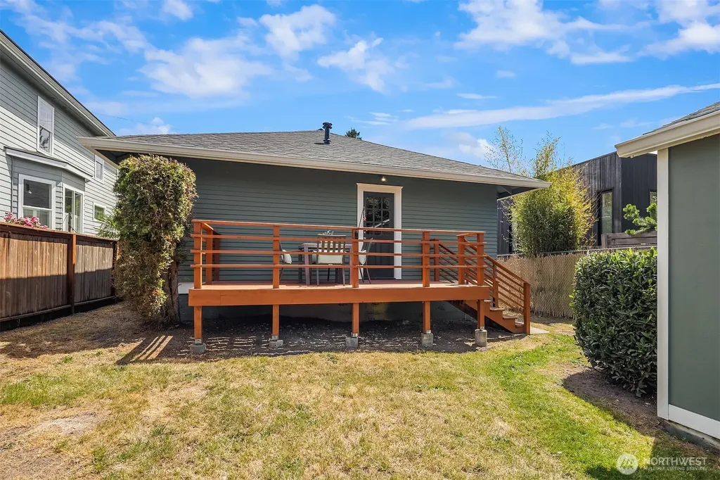 223 29th Avenue E Seattle WA 98112