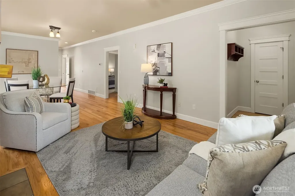 223 29th Avenue E Seattle WA 98112