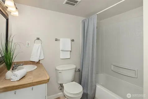 223 29th Avenue E Seattle WA 98112