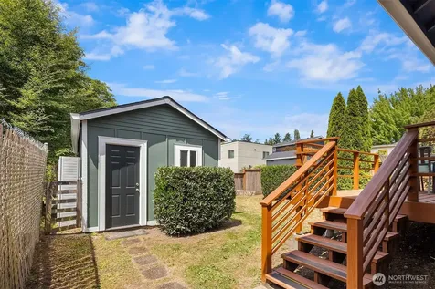 223 29th Avenue E Seattle WA 98112