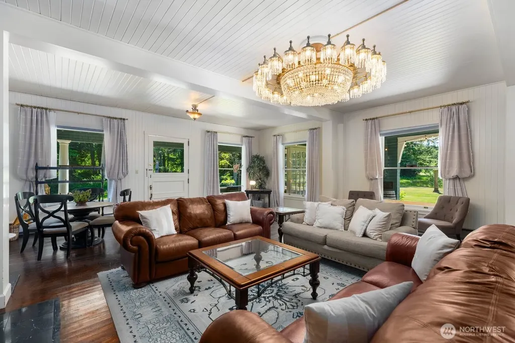 2415 Willows Road Seaview WA 98644