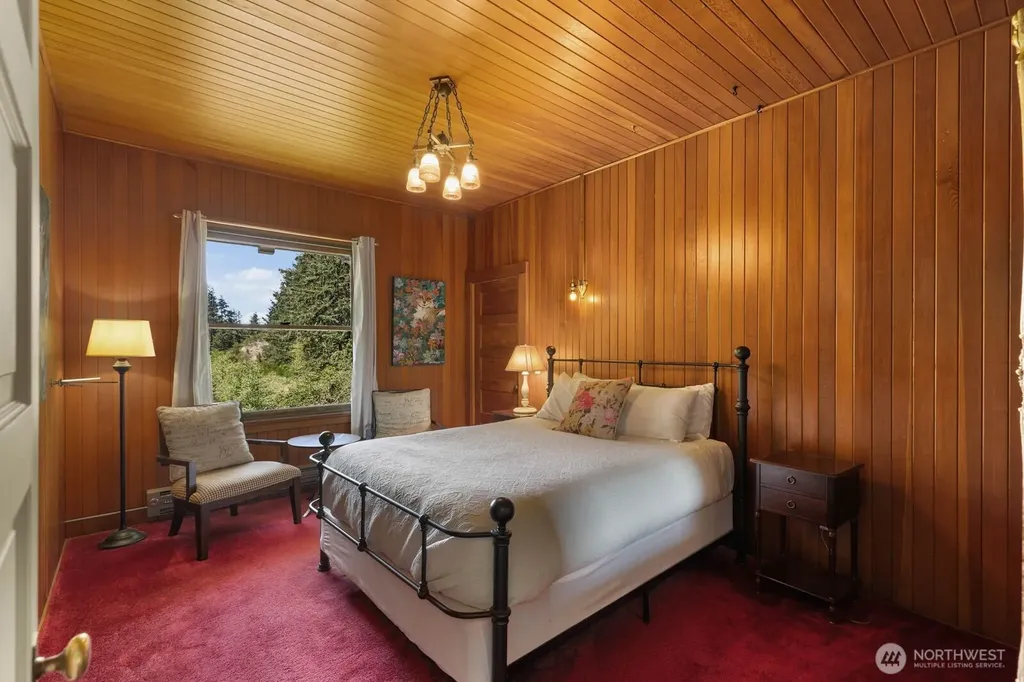 2415 Willows Road Seaview WA 98644