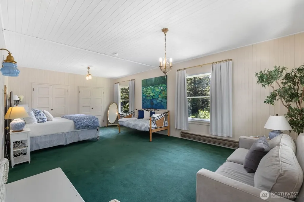 2415 Willows Road Seaview WA 98644