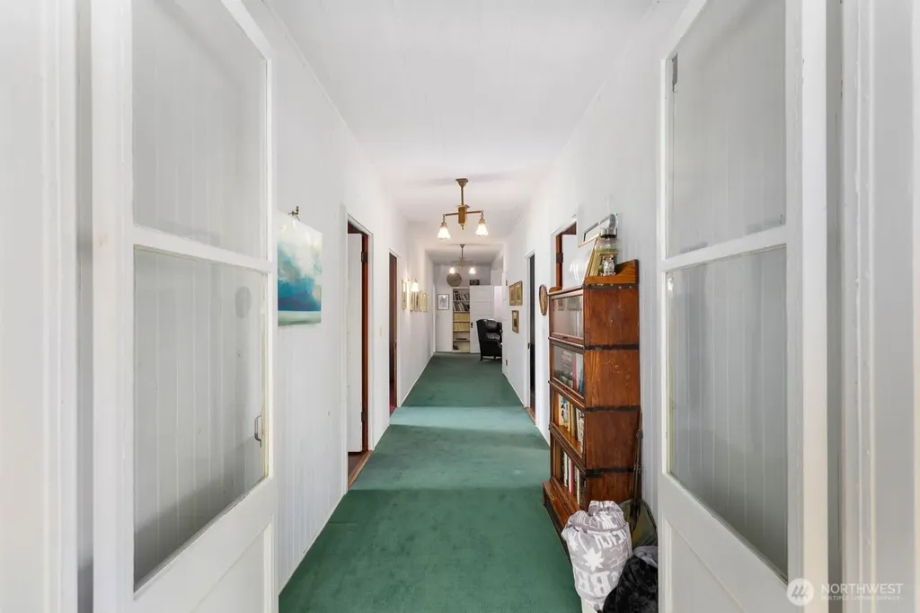 2415 Willows Road Seaview WA 98644