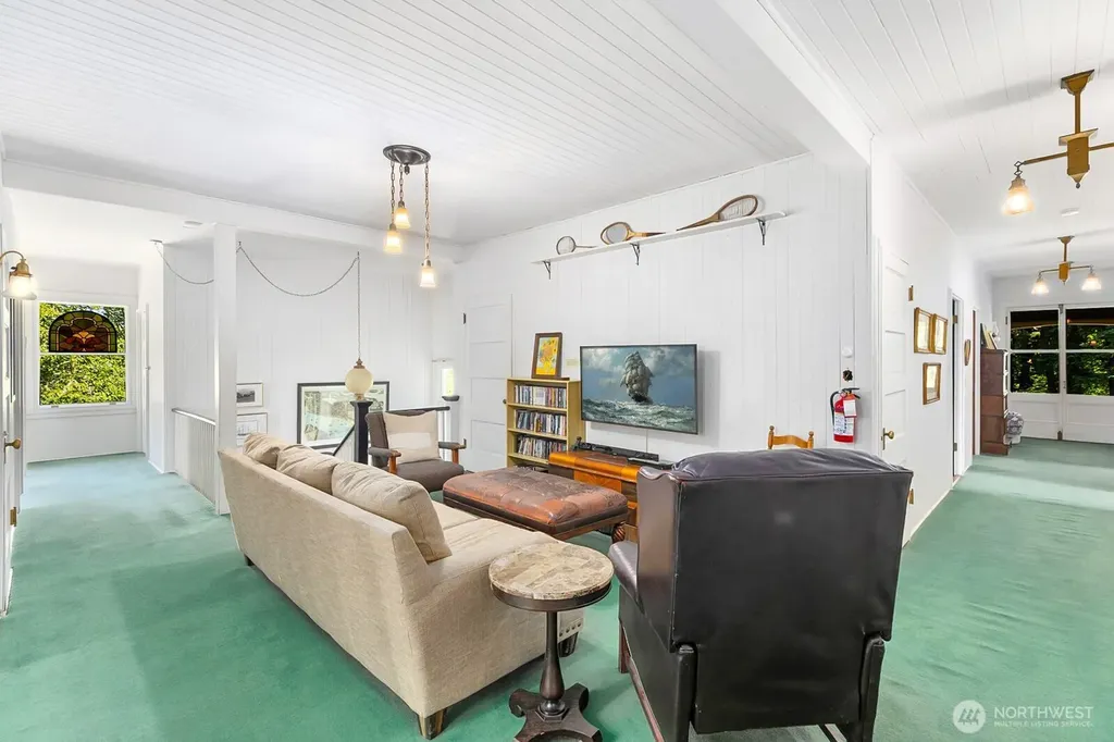 2415 Willows Road Seaview WA 98644