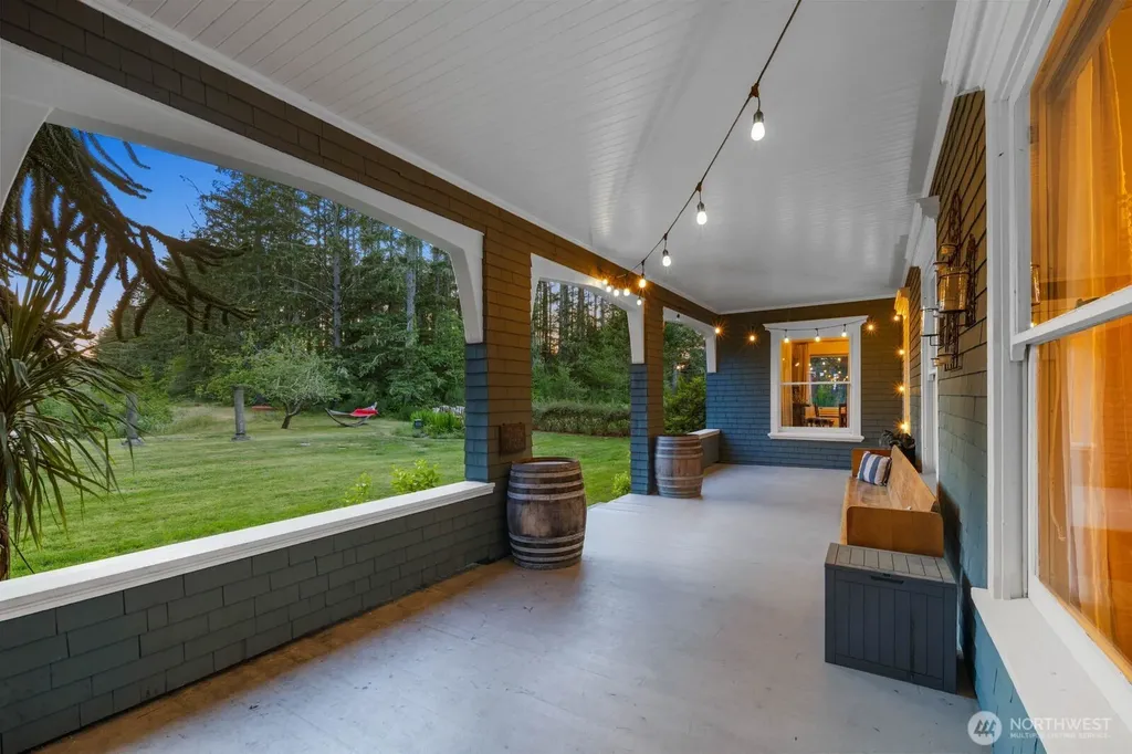 2415 Willows Road Seaview WA 98644