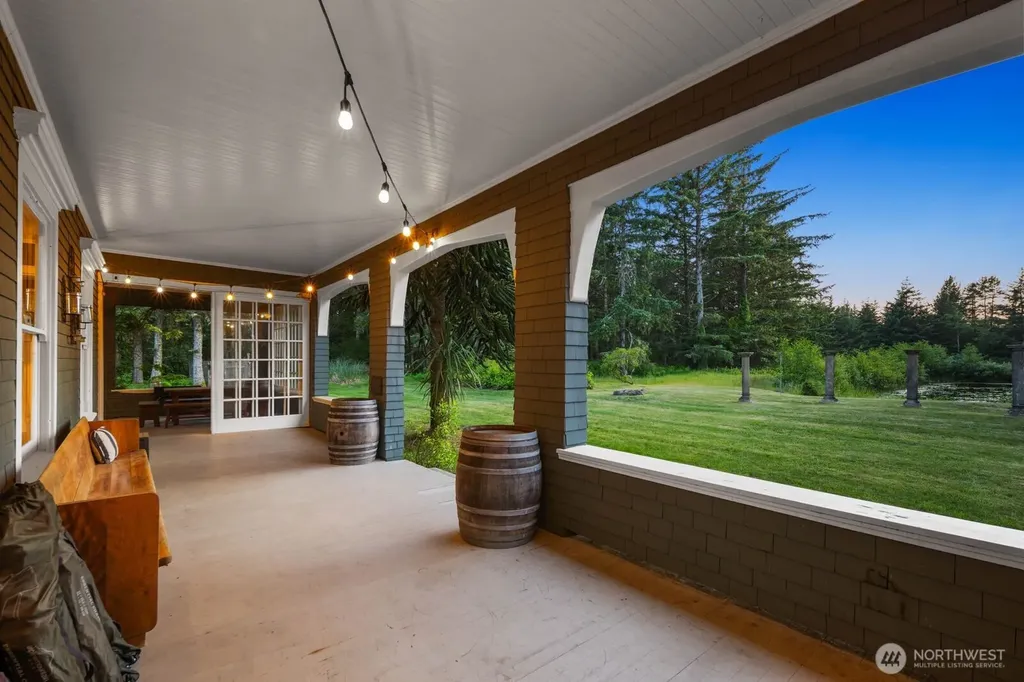 2415 Willows Road Seaview WA 98644