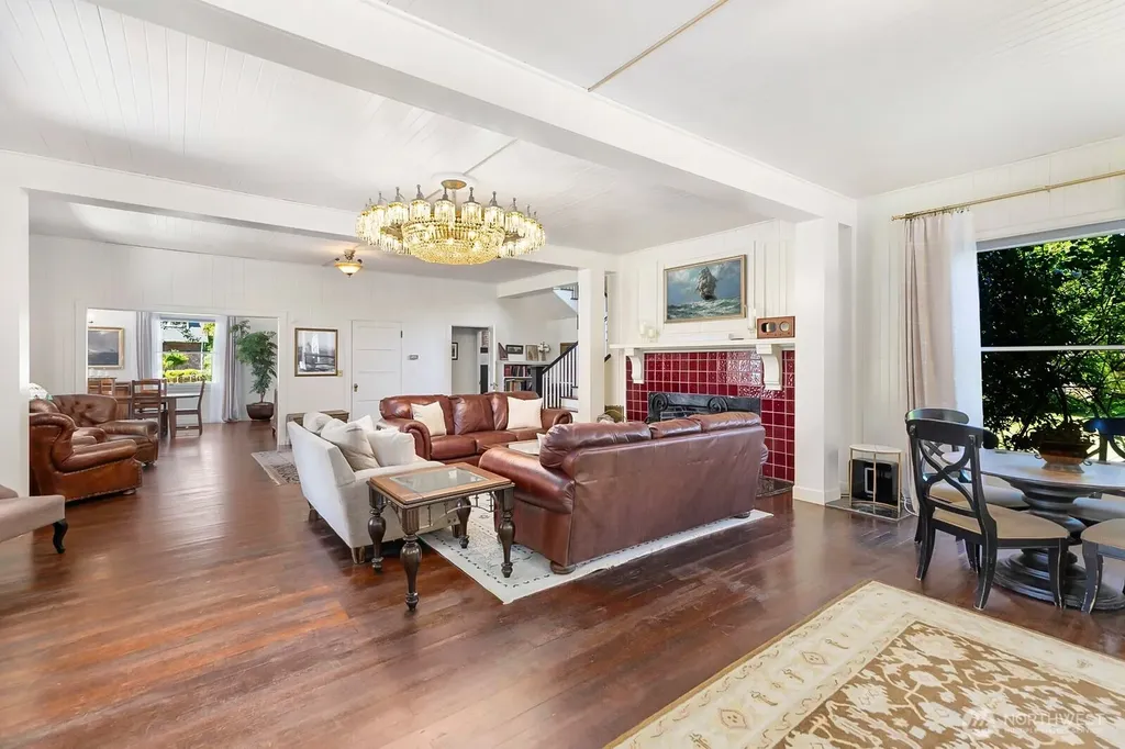 2415 Willows Road Seaview WA 98644