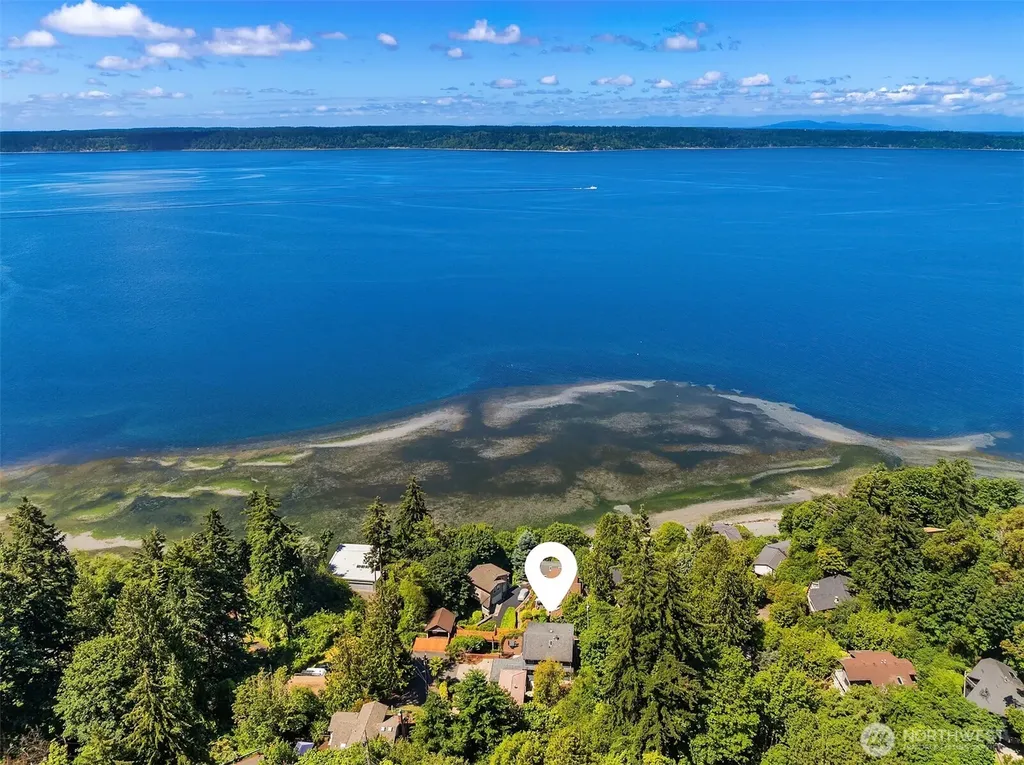 2714 SW 152nd Place Burien WA 98166