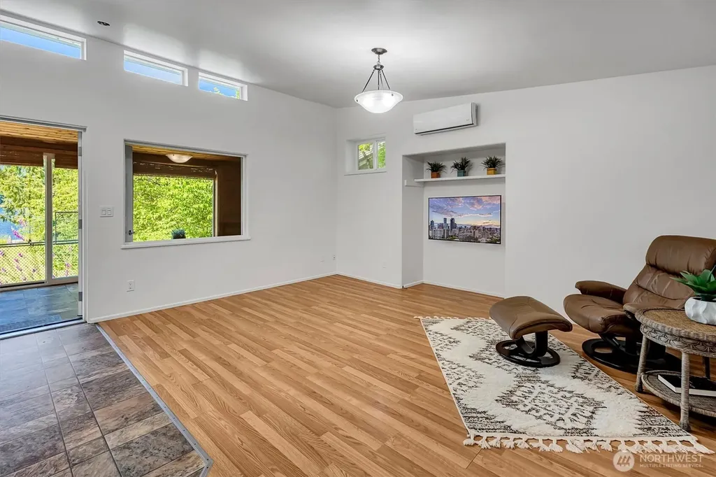 11321 E Lake Joy Drive NE Carnation WA 98014