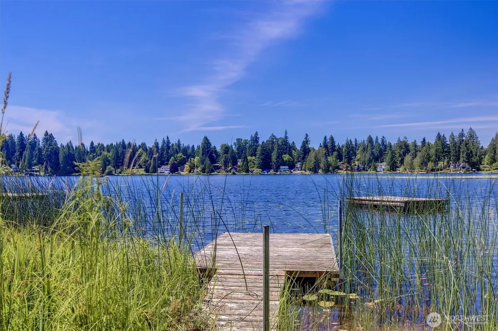 11321 E Lake Joy Drive NE Carnation WA 98014