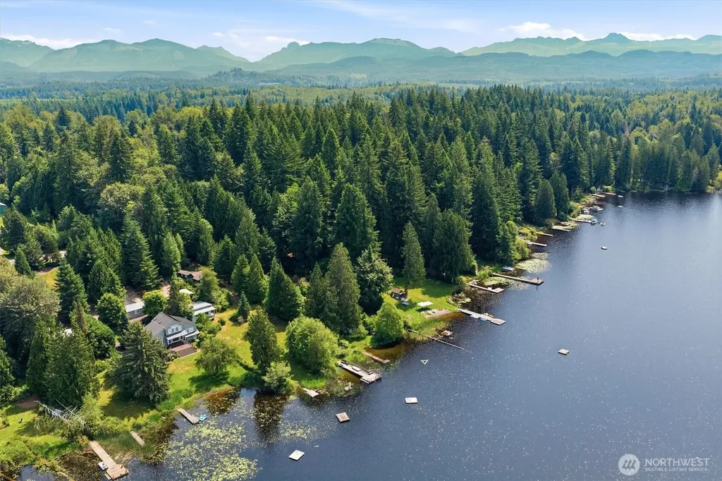 11321 E Lake Joy Drive NE Carnation WA 98014