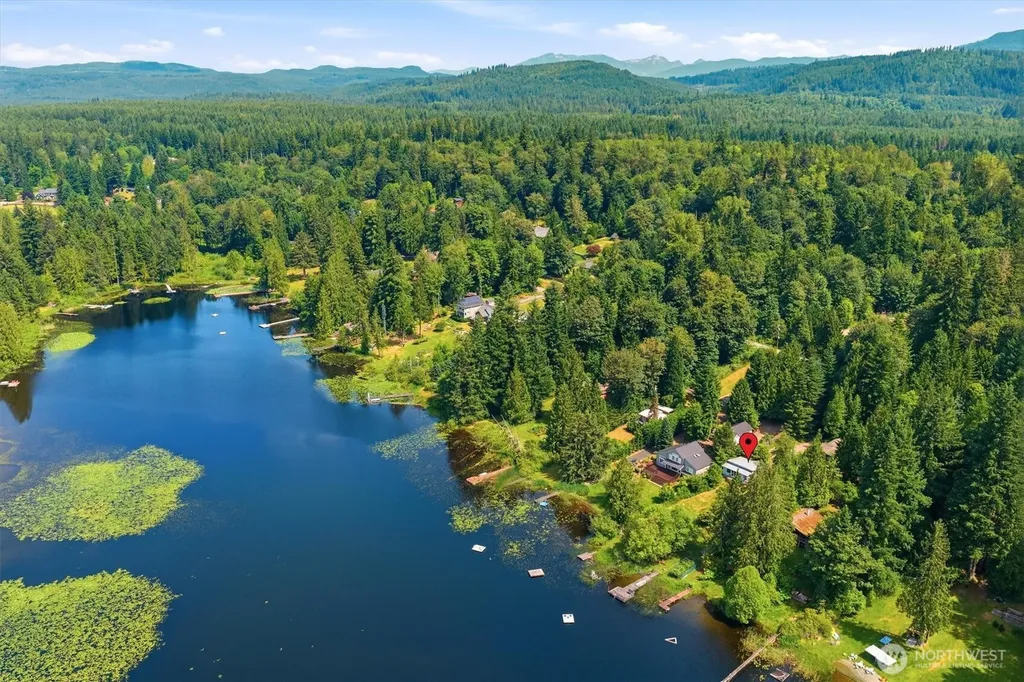 11321 E Lake Joy Drive NE Carnation WA 98014