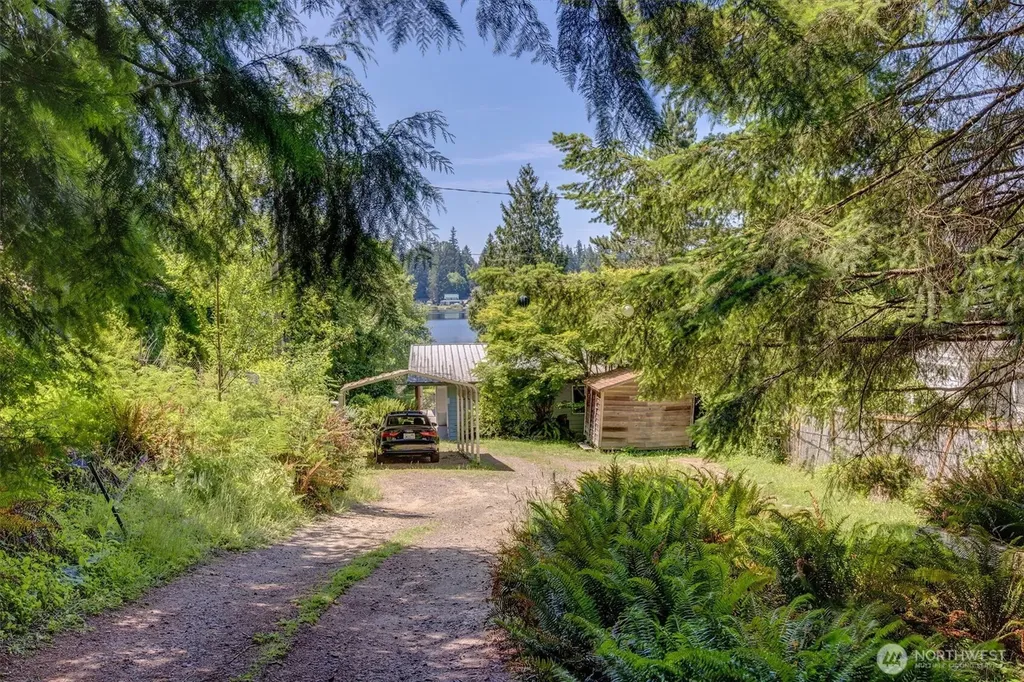 11321 E Lake Joy Drive NE Carnation WA 98014