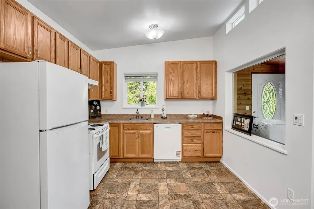 11321 E Lake Joy Drive NE Carnation WA 98014