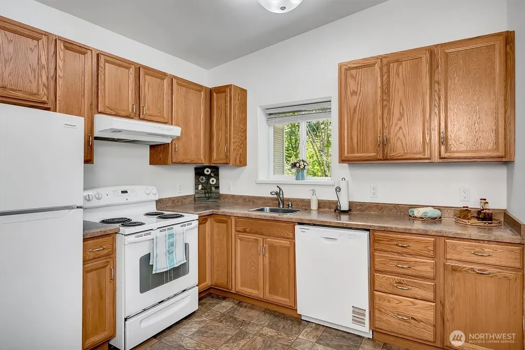 11321 E Lake Joy Drive NE Carnation WA 98014