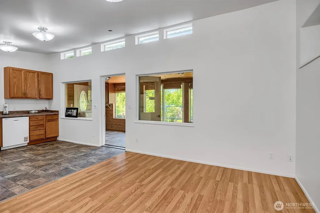 11321 E Lake Joy Drive NE Carnation WA 98014