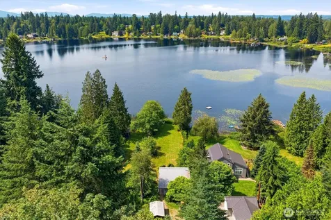 11321 E Lake Joy Drive NE Carnation WA 98014