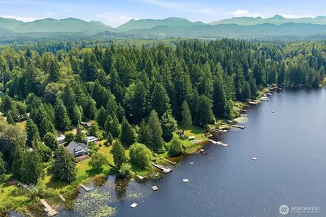 11321 E Lake Joy Drive NE Carnation WA 98014