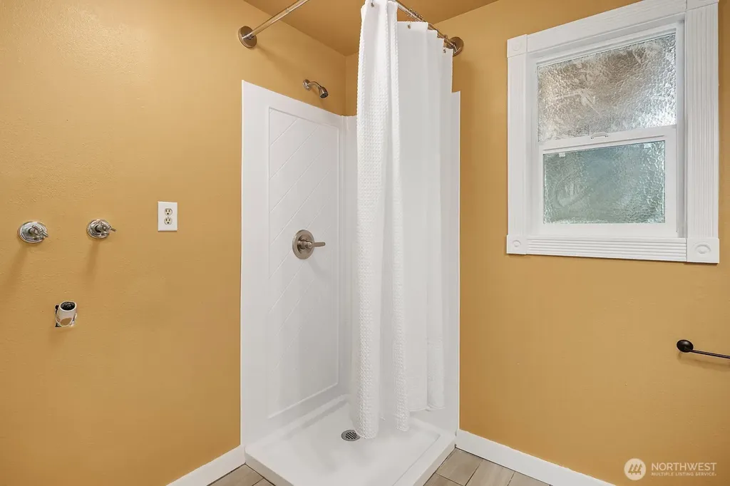 13426 121st Avenue NE Kirkland WA 98034
