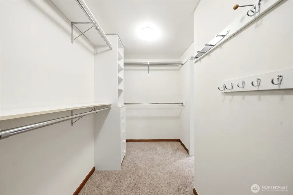 301 128th Avenue NE Bellevue WA 98005