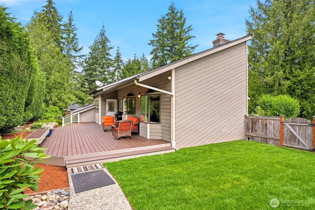 301 128th Avenue NE Bellevue WA 98005