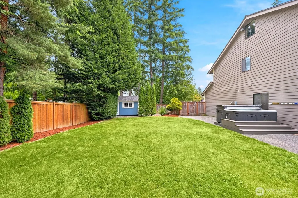 301 128th Avenue NE Bellevue WA 98005
