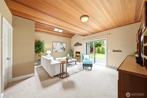 301 128th Avenue NE Bellevue WA 98005