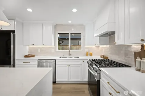 15703 117th Avenue SE Renton WA 98058