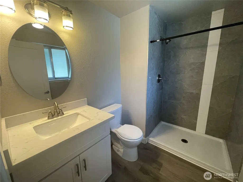 7507 66th Avenue W Lakewood WA 98499