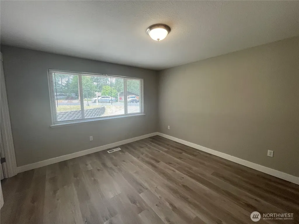 7507 66th Avenue W Lakewood WA 98499