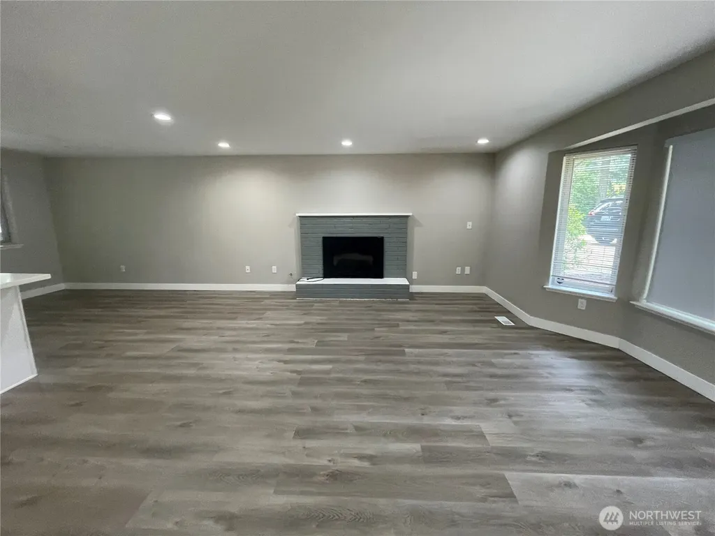 7507 66th Avenue W Lakewood WA 98499