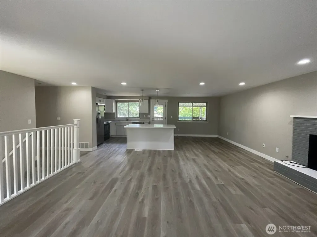 7507 66th Avenue W Lakewood WA 98499