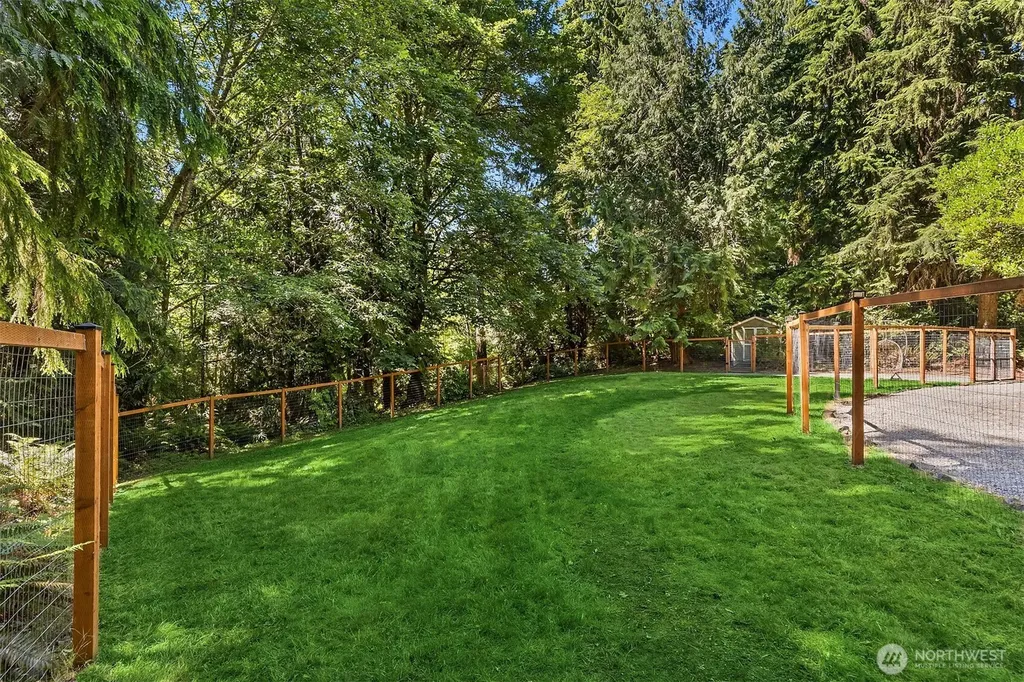 8363 NE Sumanee Place Bainbridge Island WA 98110