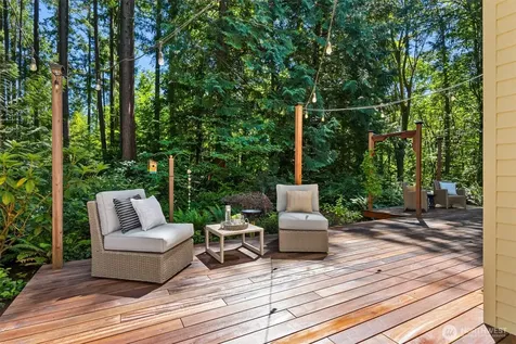 8363 NE Sumanee Place Bainbridge Island WA 98110