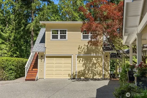8363 NE Sumanee Place Bainbridge Island WA 98110