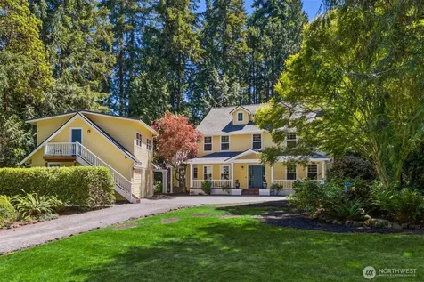 8363 NE Sumanee Place Bainbridge Island WA 98110
