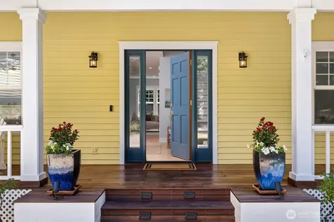 8363 NE Sumanee Place Bainbridge Island WA 98110
