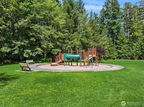 8363 NE Sumanee Place Bainbridge Island WA 98110