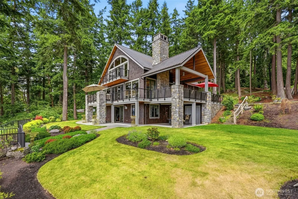 4898 S Camano Drive Camano Island WA 98282