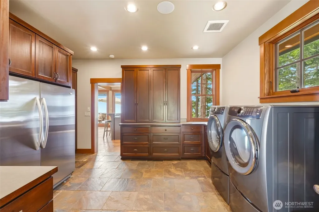 4898 S Camano Drive Camano Island WA 98282