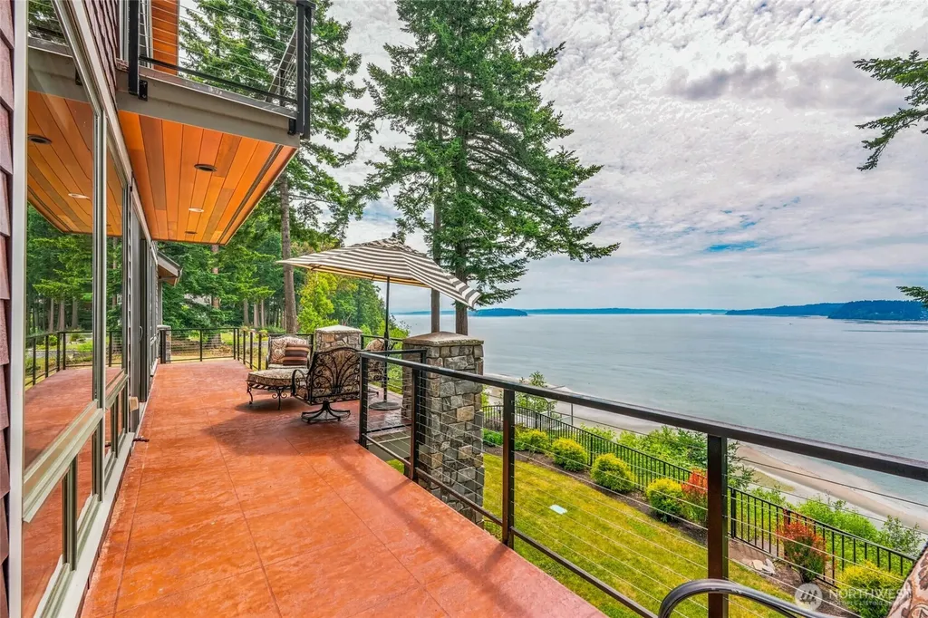 4898 S Camano Drive Camano Island WA 98282