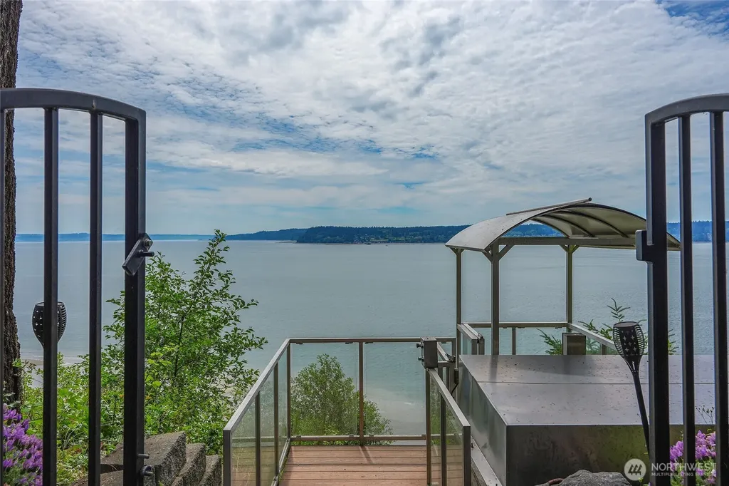 4898 S Camano Drive Camano Island WA 98282
