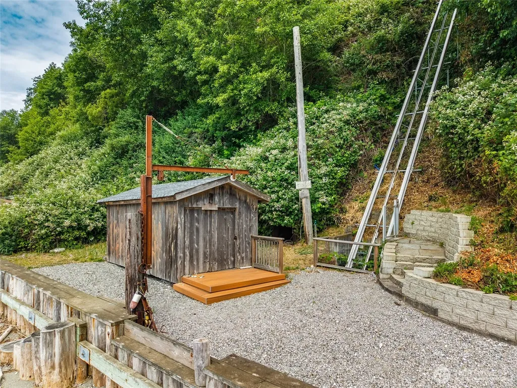 4898 S Camano Drive Camano Island WA 98282