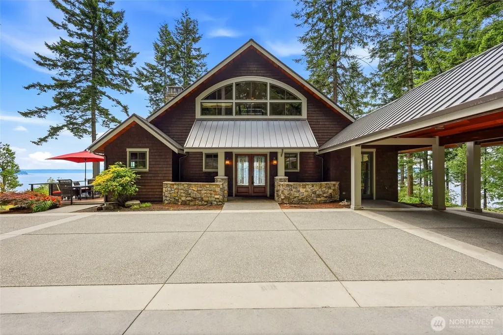4898 S Camano Drive Camano Island WA 98282