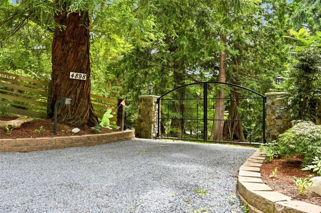4898 S Camano Drive Camano Island WA 98282