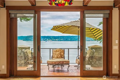 4898 S Camano Drive Camano Island WA 98282