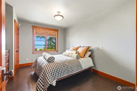 4898 S Camano Drive Camano Island WA 98282