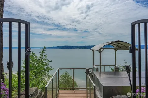 4898 S Camano Drive Camano Island WA 98282